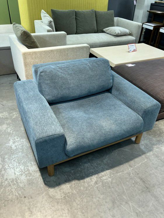 バージュ(bulge)シリーズ 1人掛けソファ 商品画像1