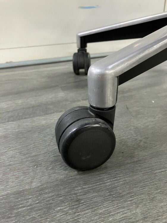 エルゴヒューマンエンジョイシリーズ 可動肘付エンジョイチェア 商品画像9