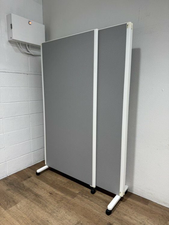 コクヨパネルスクリーンSシリーズ 3連折畳パーテーション 商品画像2