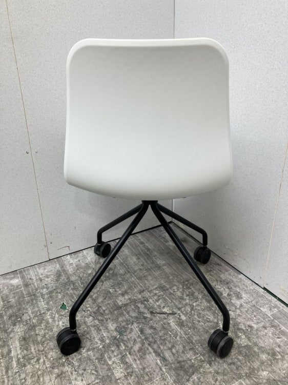キャスター付きシェルチェア 商品画像8