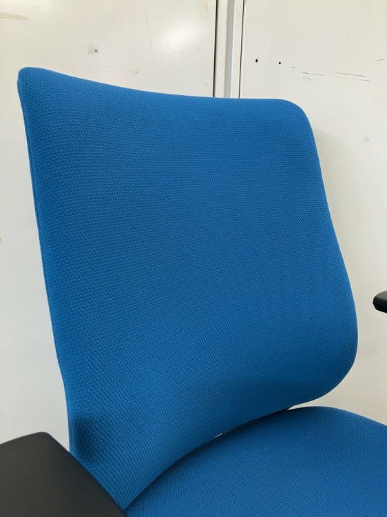 コクヨミトラチェア 固定肘付ミトラチェア 商品画像3