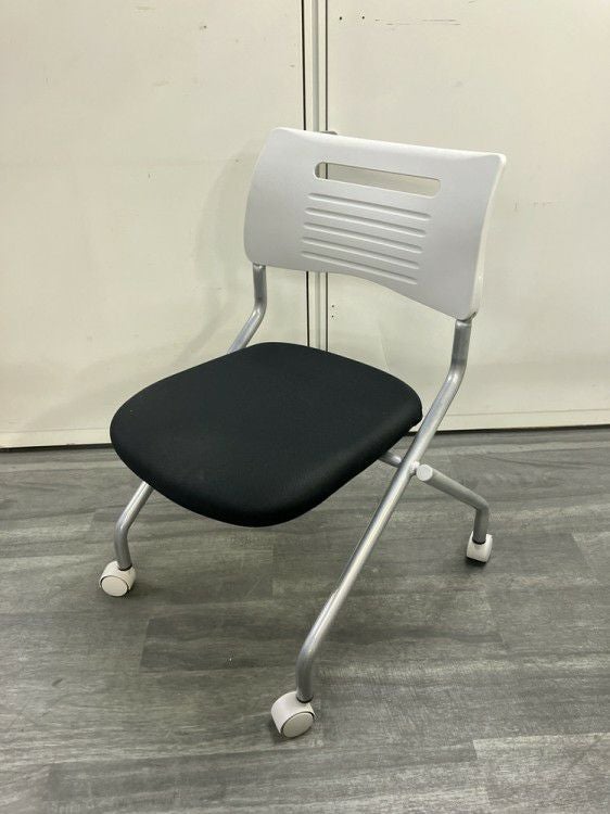 井上金庫ネスティングチェア 商品画像1