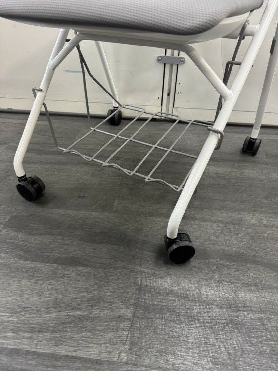 コクヨビエナ（VIENA）シリーズ ネスティングチェア6脚セット 商品画像5