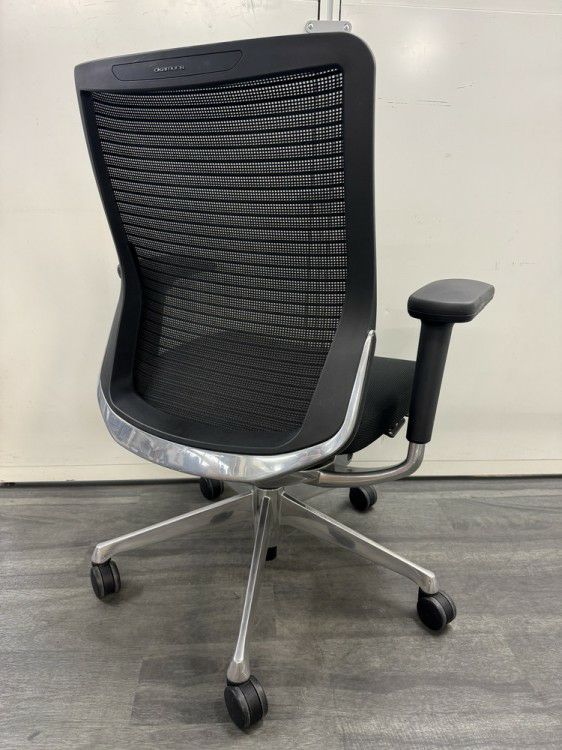 オカムラChoral（コーラル）チェア 可動肘付コーラルチェア 商品画像2