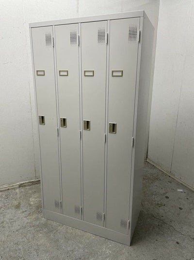 豊国工業4人用ロッカー 商品画像1