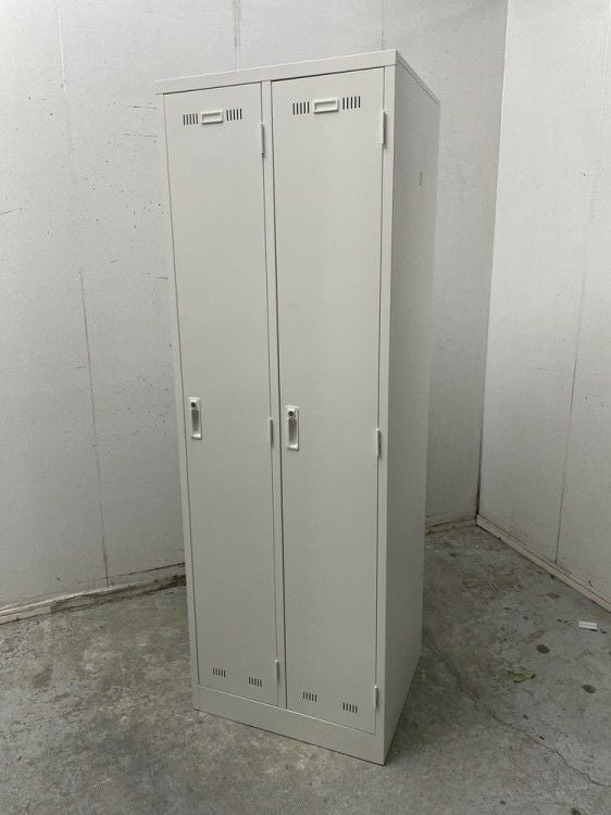 ライオンLEOシリーズ 2人用ロッカー 商品画像1