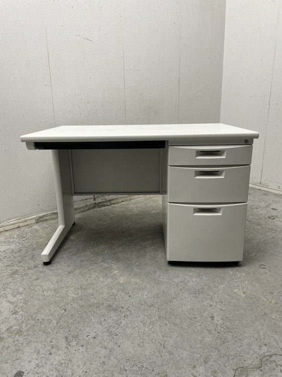 イトーキCZRシリーズ 1100片袖デスク 商品画像2