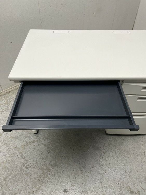 イトーキCZRシリーズ 1100片袖デスク 商品画像7