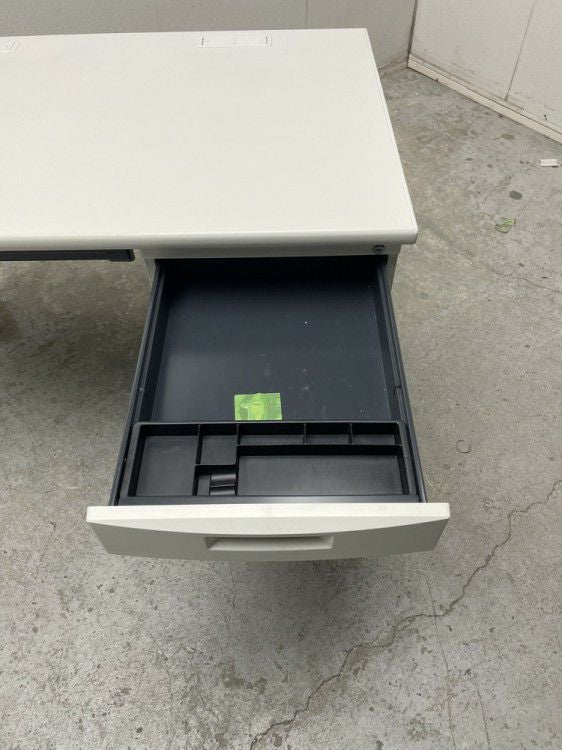 イトーキCZRシリーズ 1100片袖デスク 商品画像8