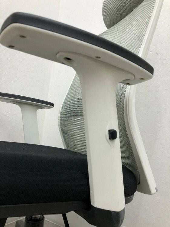 コクヨエントリー（ENTRY）チェア 可動肘付エントリーチェア 商品画像11