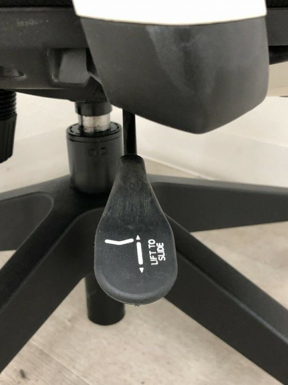 コクヨエントリー（ENTRY）チェア 可動肘付エントリーチェア 商品画像12