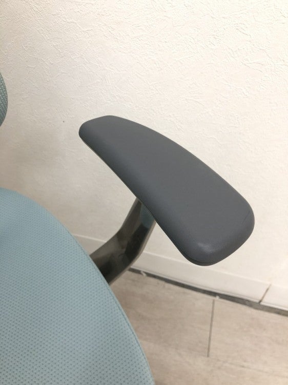 コクヨing(イング)チェア 固定肘付イングチェア 商品画像8