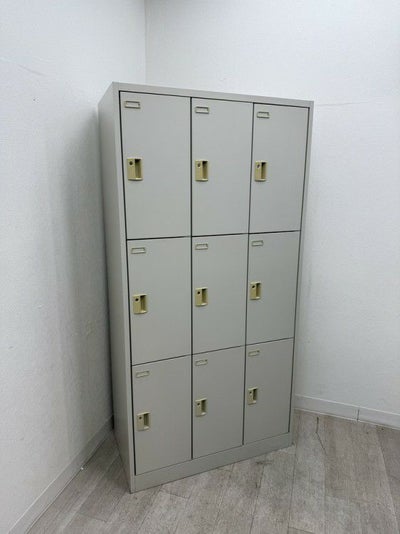 オカムラFZタイプシリーズ 9人用ロッカー 商品画像1