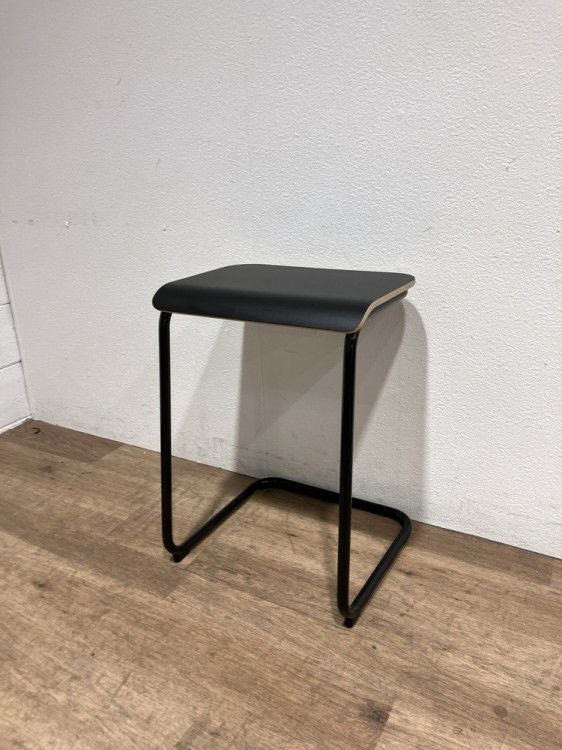 Knoll（ノール）トボガン(Toboggan)シリーズ プルアップテーブル 商品画像1