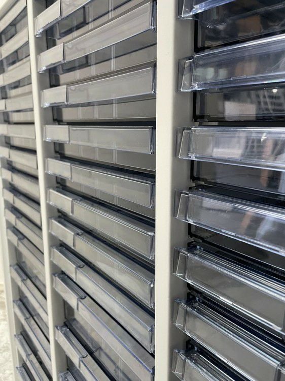 オカムラレクトラインシリーズ クリアトレーキャビネット 商品画像9