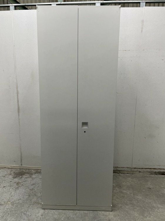 オカムラレクトラインシリーズ 両開き書庫 商品画像2