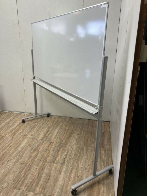 オカムラ脚付両面ホワイトボード 商品画像3