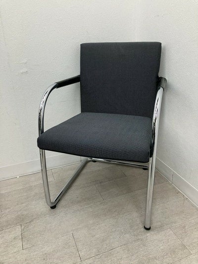 Vitra（ヴィトラ）Visasoft(ビザソフト)シリーズ ミーティングチェア 商品画像1