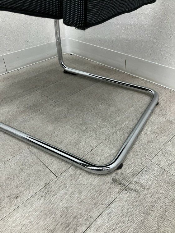 Vitra（ヴィトラ）Visasoft(ビザソフト)シリーズ ミーティングチェア 商品画像14