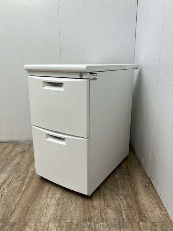 イトーキCZシリーズ 2段脇机 商品画像1