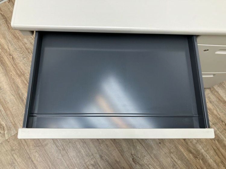 コクヨピクサシリーズ 1000片袖デスク 商品画像5