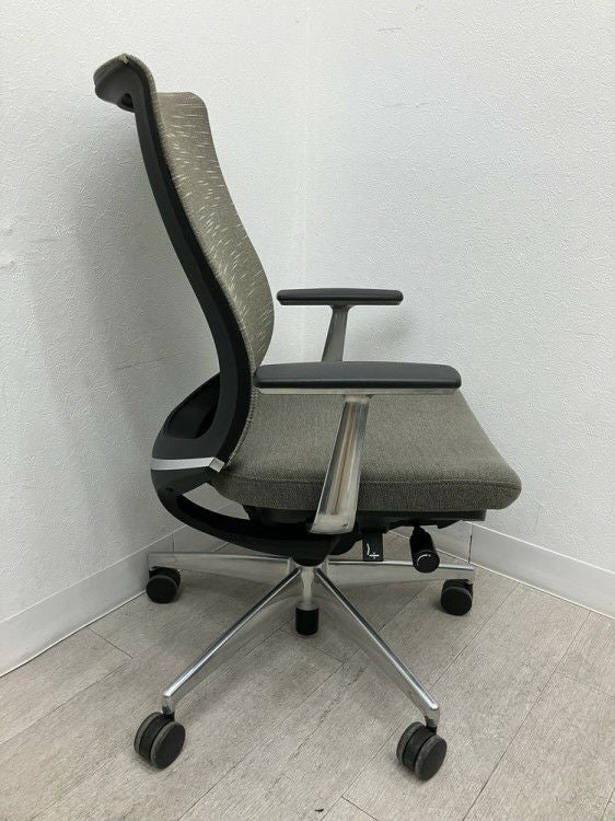 コクヨBezel(ベゼル)チェア 固定肘付ベゼルチェア 商品画像3