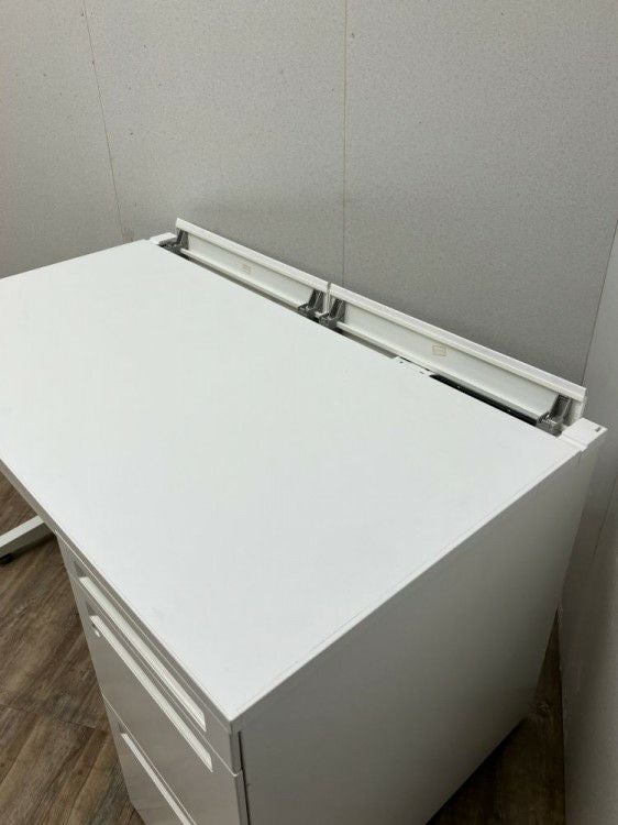 オカムラADVANCE（アドバンス）シリーズ 1200片袖デスク 商品画像6