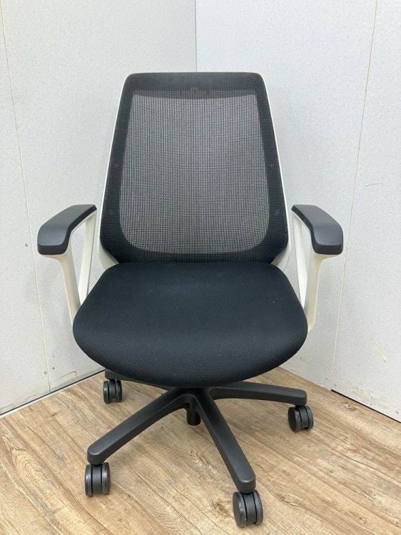 イトーキnona(ノナ)シリーズ 固定肘付ノナチェア 商品画像2