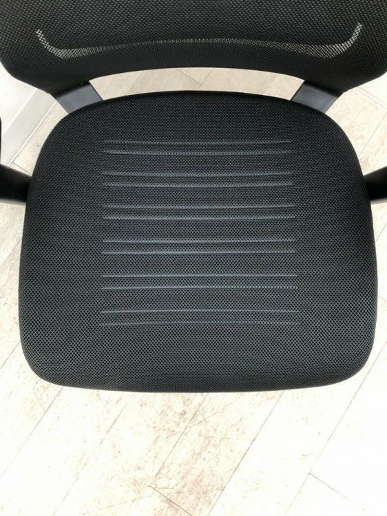 コクヨAIRFORT2(エアフォート2)シリーズ 可動肘付エアフォート2チェア 商品画像7