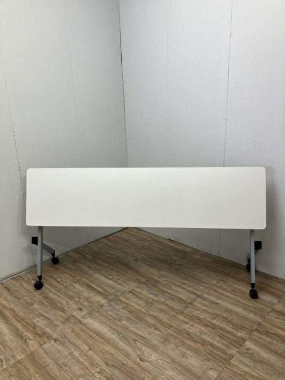 イトーキHXシリーズ 1800サイドスタックテーブル 商品画像1