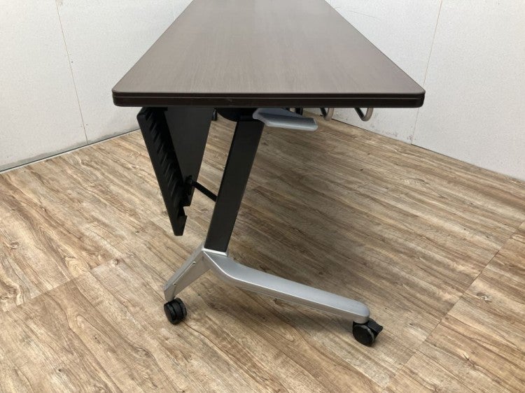 コクヨ1800サイドスタックテーブル 商品画像4
