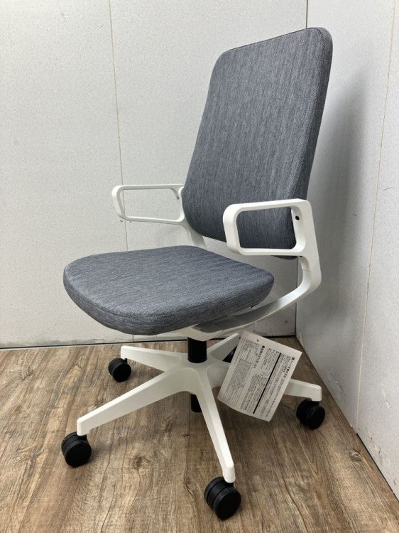 イトーキ肘付きレヴィチェア 商品画像1