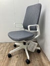 イトーキ肘付きレヴィチェア 商品画像1