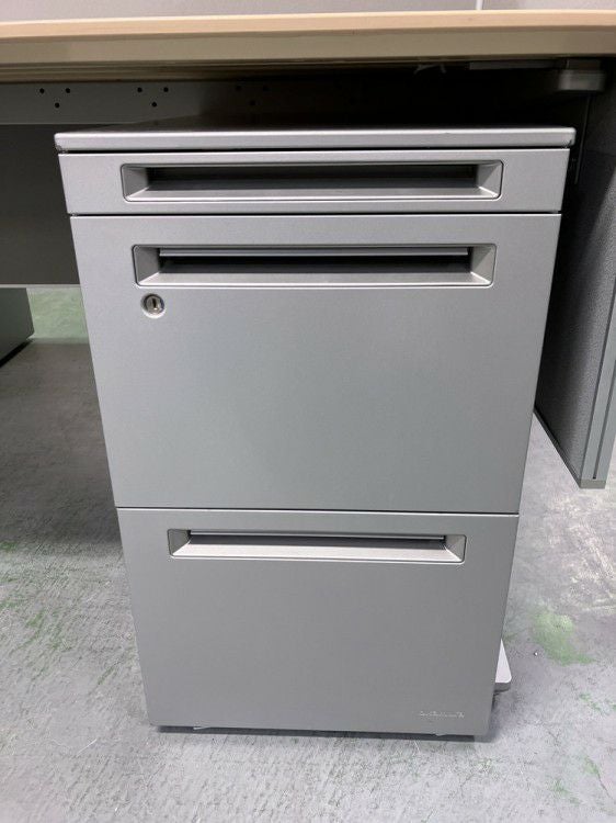 オカムラPro Unit(プロユニット)シリーズ 1600平デスク2台セット 商品画像5