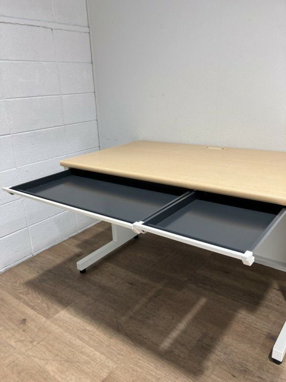 プラスフラットラインシリーズ 1200平デスク 商品画像5