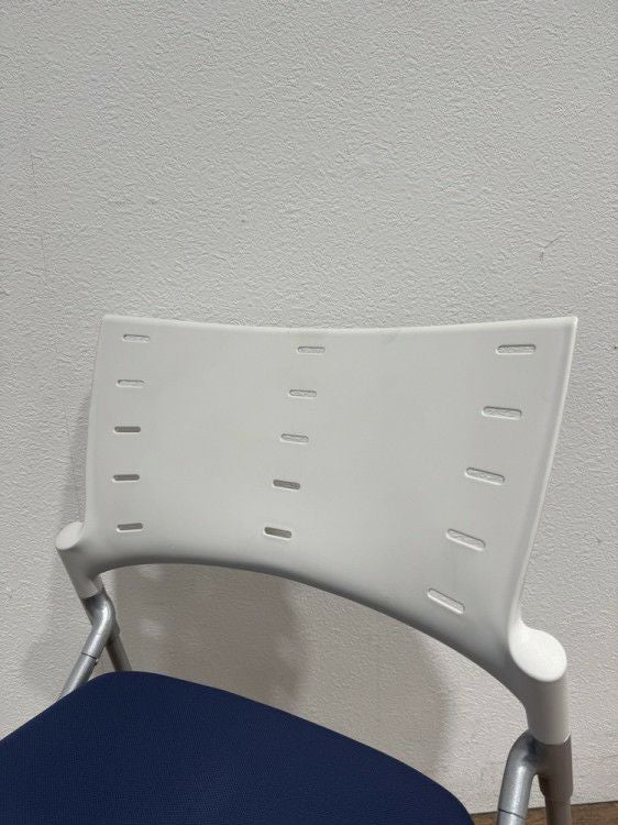 イトーキマノス(MANOSS)シリーズ ネスティングチェア 商品画像4