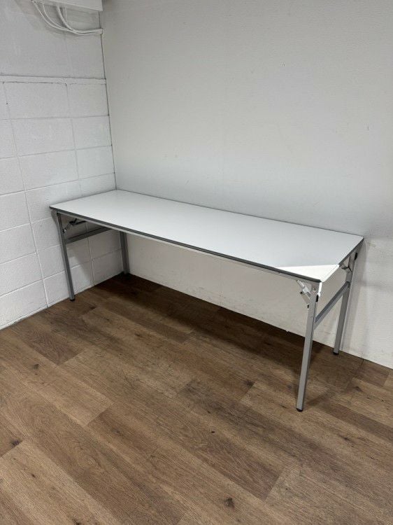 コクヨKT-220シリーズ 折畳会議テーブル 商品画像1