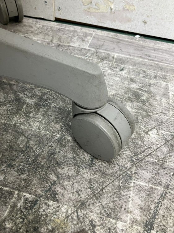 オカムラCG-Rチェア 固定肘付CG-Rチェア 商品画像6