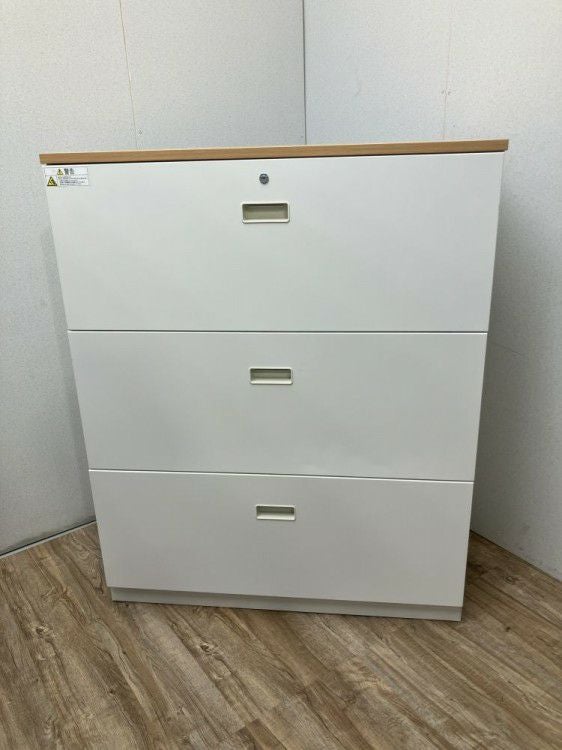 イトーキシンラインシリーズ 天板付3段ラテラル書庫 商品画像1