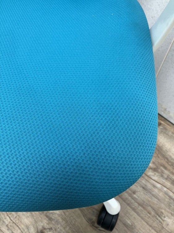 オカムラSylphy(シルフィー)チェア 肘付きシルフィーチェア 商品画像9