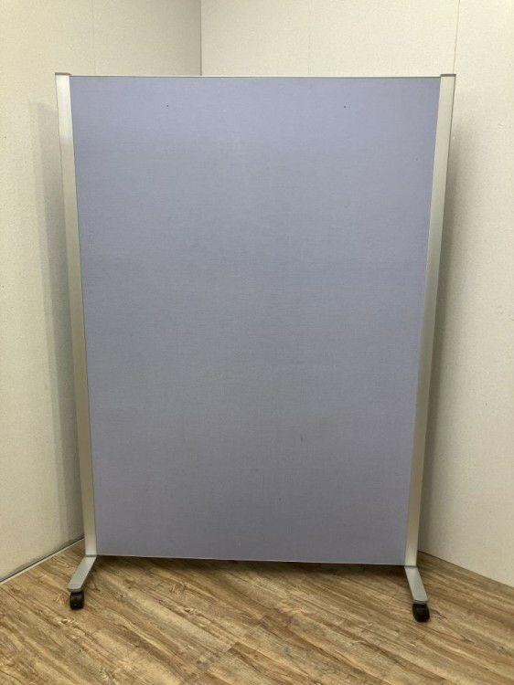 オカムラ自立パーテーション 商品画像1