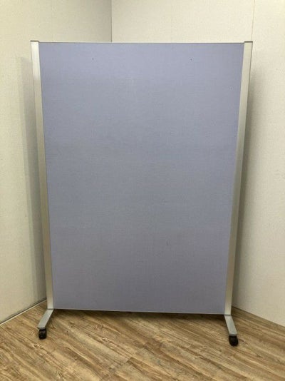 オカムラ自立パーテーション 商品画像1