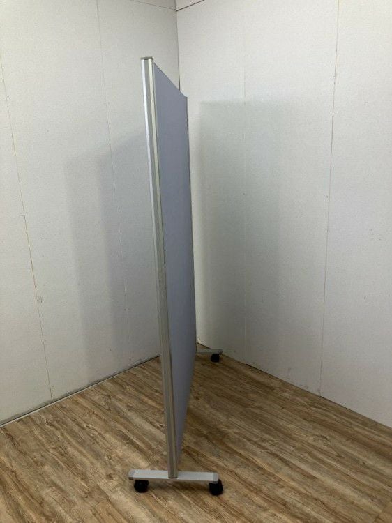 オカムラ自立パーテーション 商品画像3