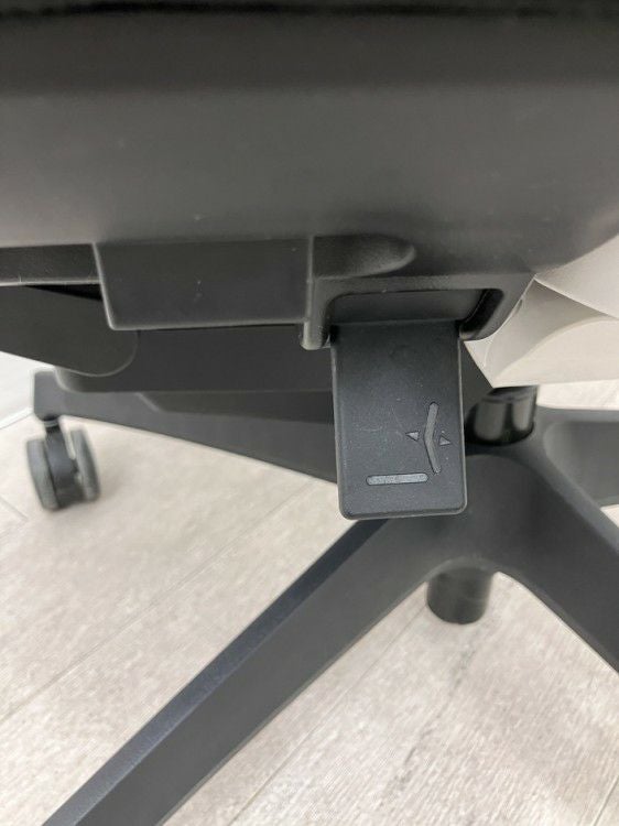 コクヨDuora(デュオラ)チェア 可動肘付デュオラチェア 商品画像15