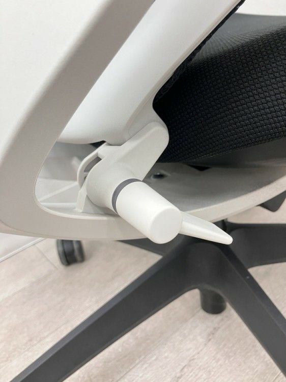 コクヨDuora(デュオラ)チェア 可動肘付デュオラチェア 商品画像18