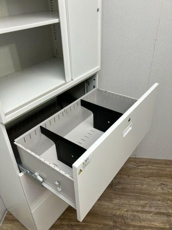 イトーキシンラインシリーズ 3段ラテラル・3扉引違い上下書庫 商品画像4