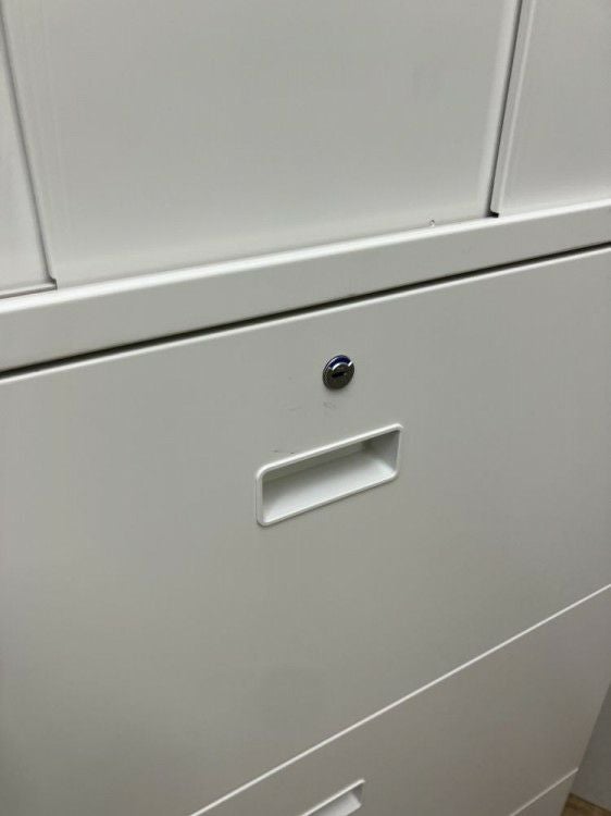 イトーキシンラインシリーズ 3段ラテラル・3扉引違い上下書庫 商品画像8