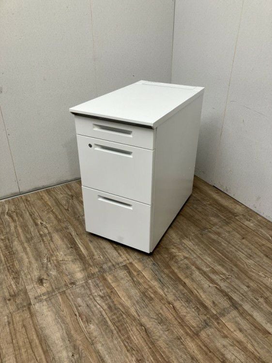 コクヨisシリーズ 3段脇机 商品画像1