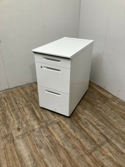 コクヨisシリーズ 3段脇机 商品画像1