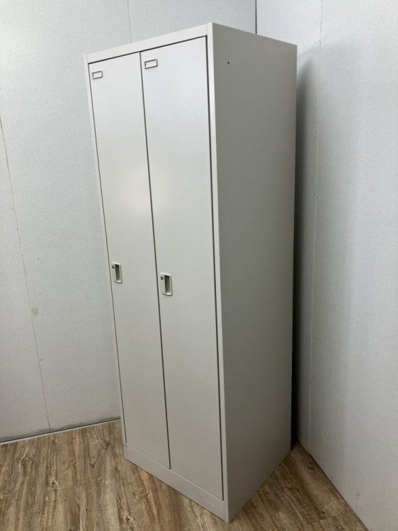 オカムラFZタイプシリーズ 2人用ロッカー 商品画像2